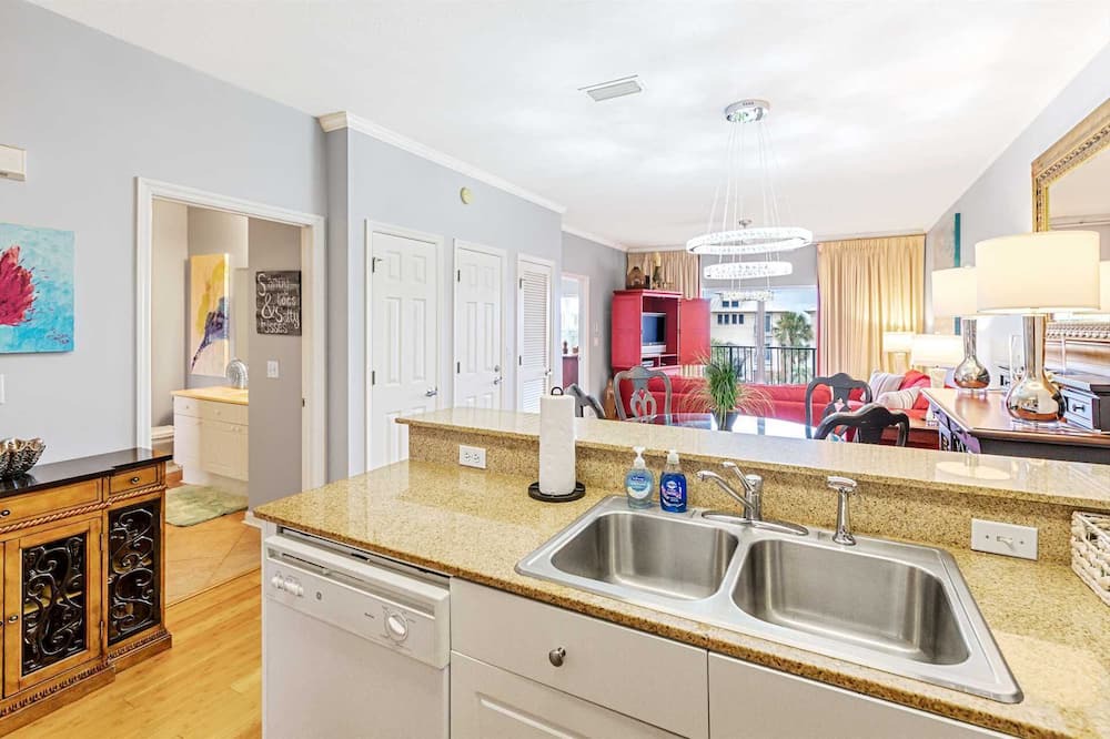 Photo of Kitchen in Frangista Beach