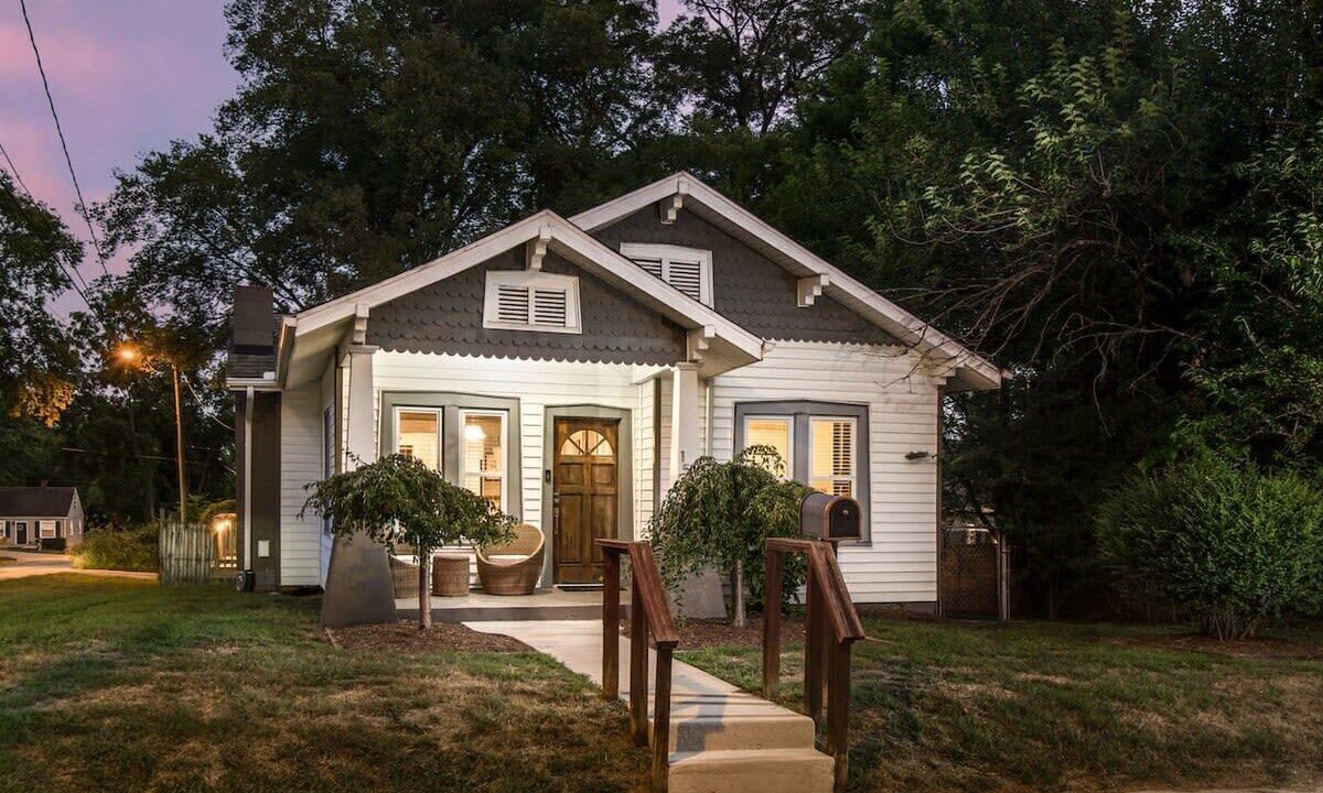Photo of Outdoor in Shelby Hills