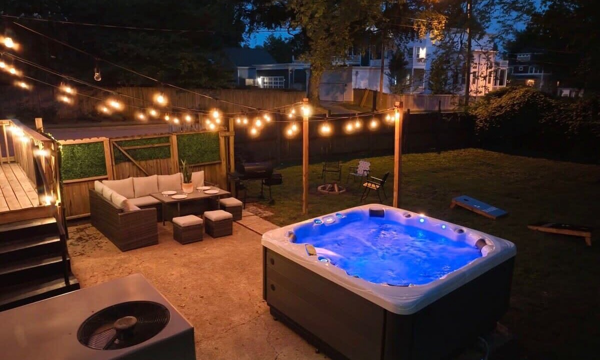 Photo of Outdoor in Shelby Hills