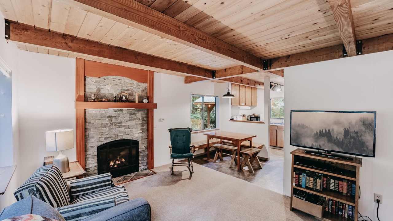 Photo of Livingroom in Maple Falls
