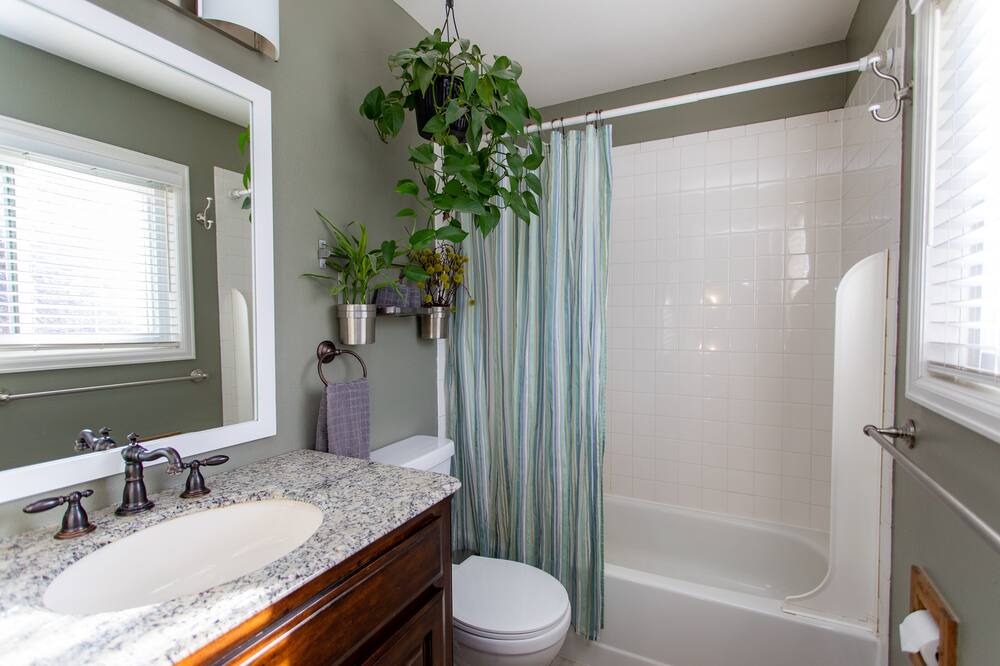 Photo of Bathroom in Central Boulder