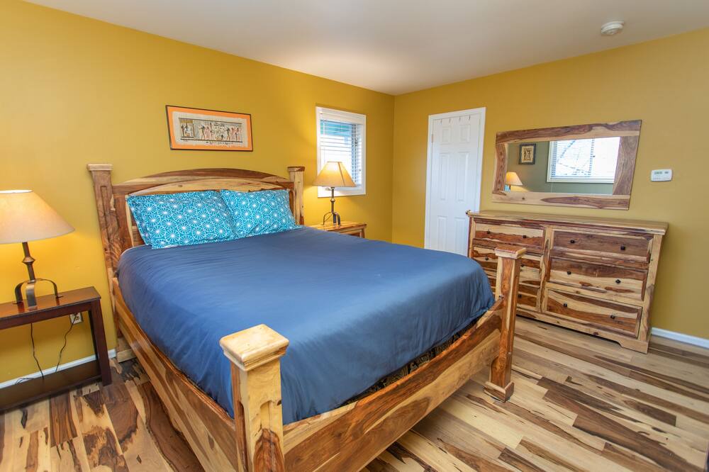 Photo of Bedroom in Central Boulder