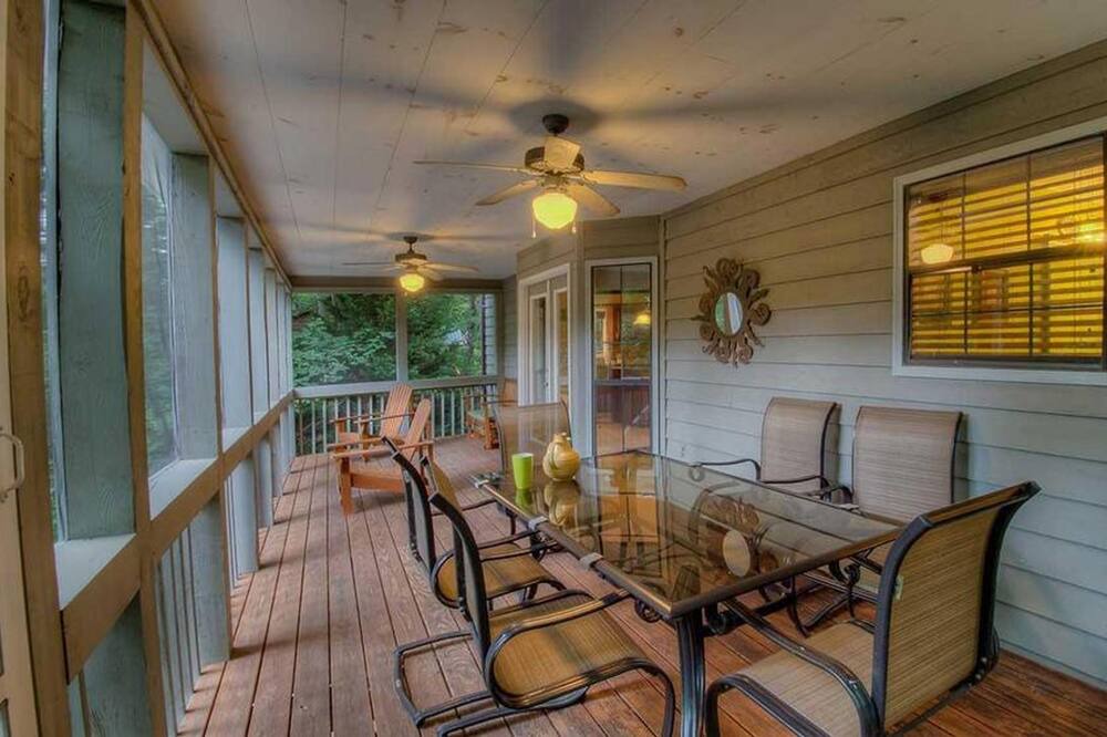 Photo of Patio Balcony in Blairsville