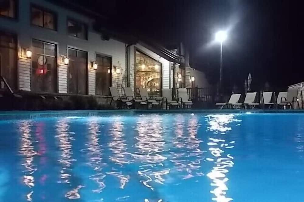 Photo of Outdoor in Clymer
