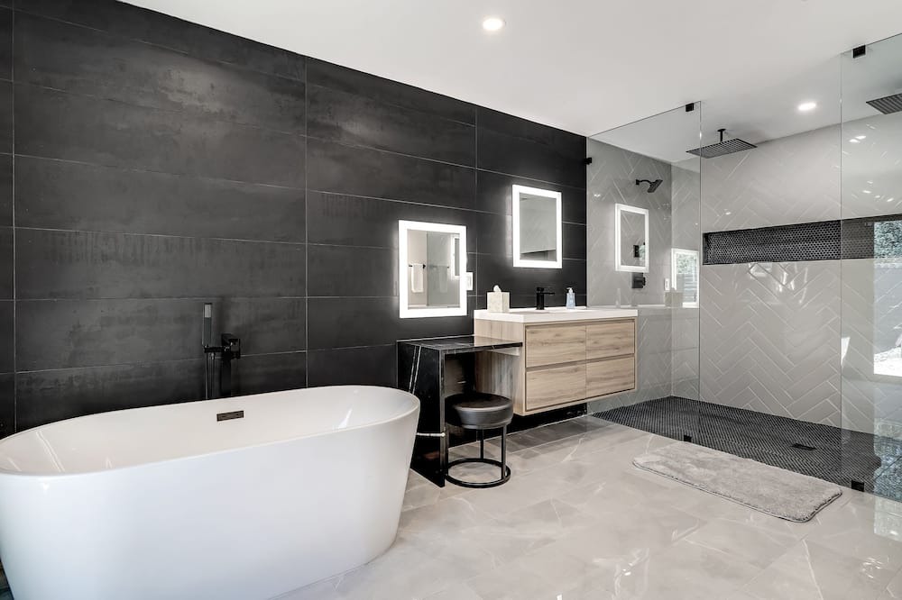 Photo of Bathroom in Sandia Heights North