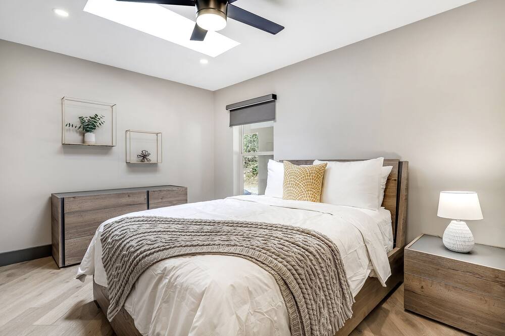 Photo of Bedroom in Sandia Heights North