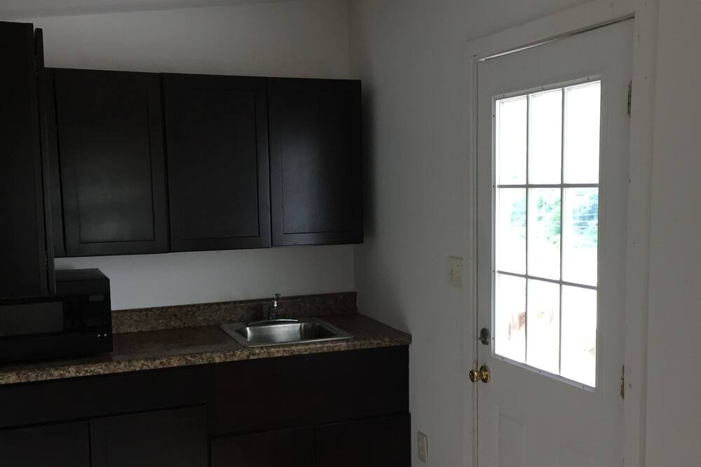 Photo of Kitchen in Anawalt