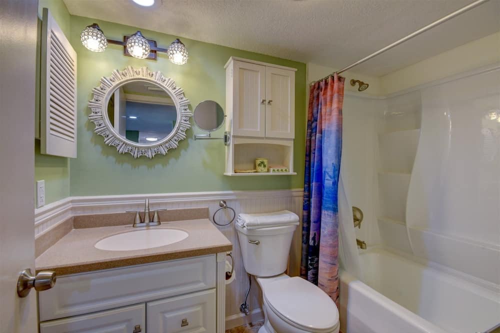 Photo of Bathroom in Amelia City