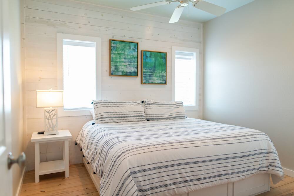 Photo of Bedroom in Sand Point