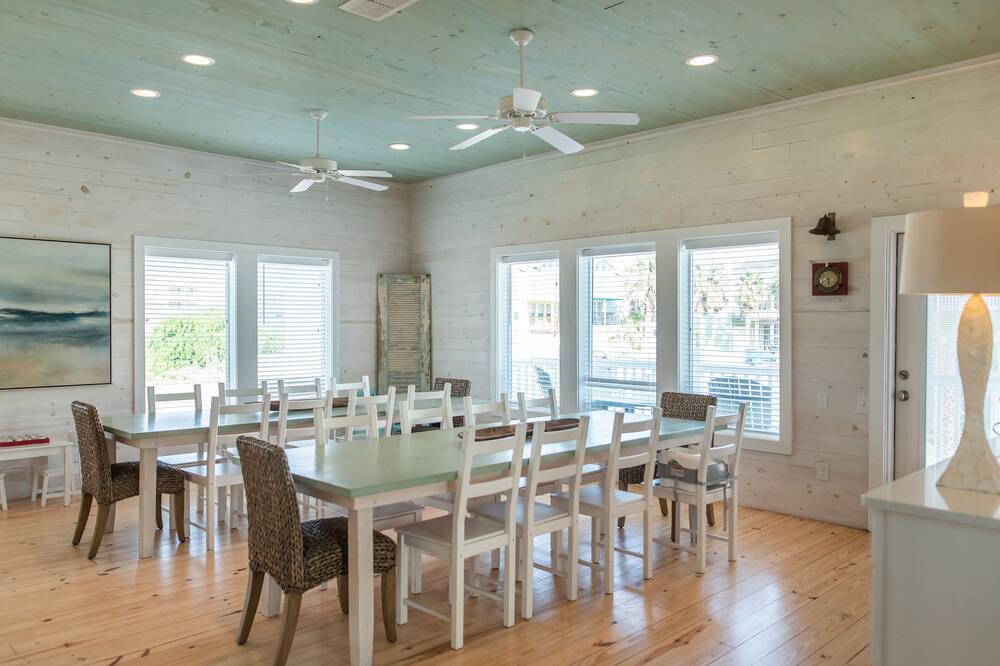 Photo of Livingroom in Sand Point