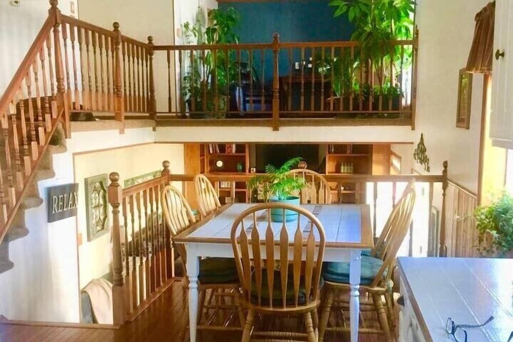 Photo of Kitchen in North Central Westminster