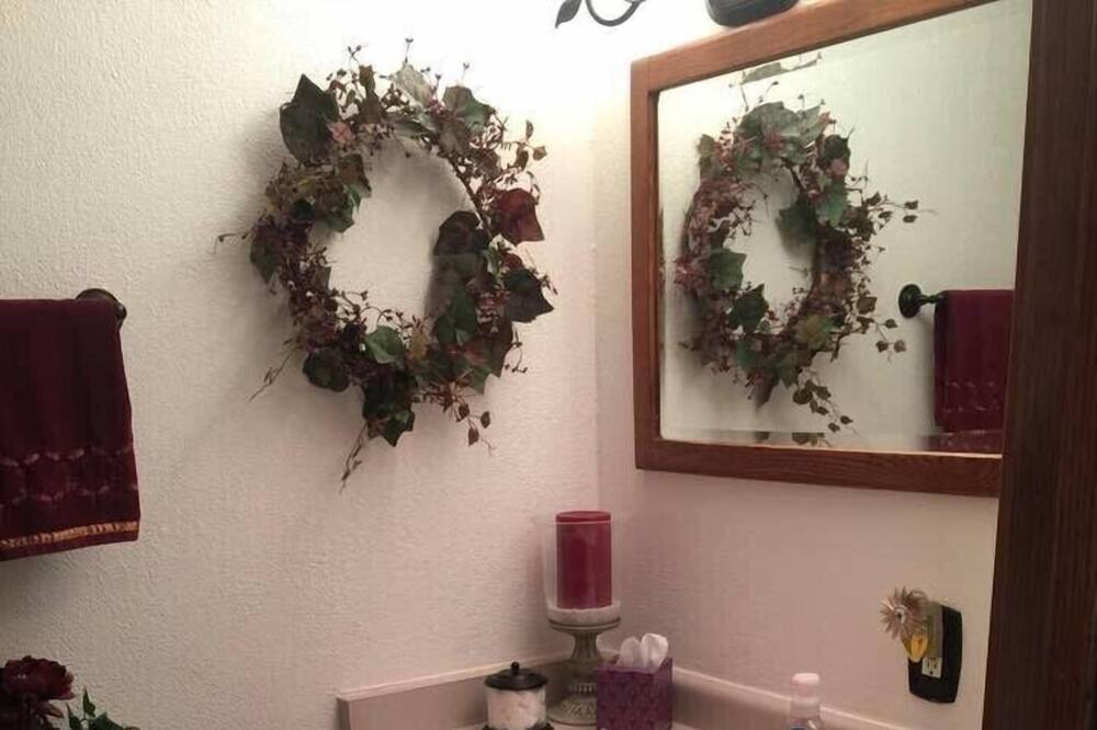 Photo of Bathroom in North Central Westminster