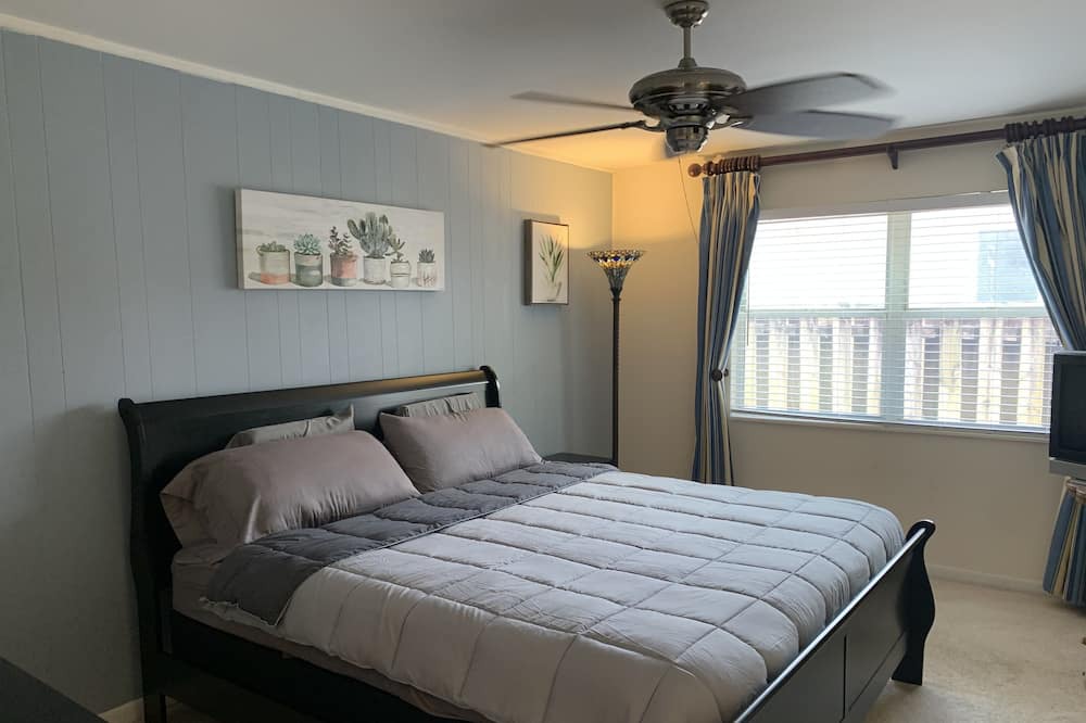 Photo of Bedroom in Riverside Park
