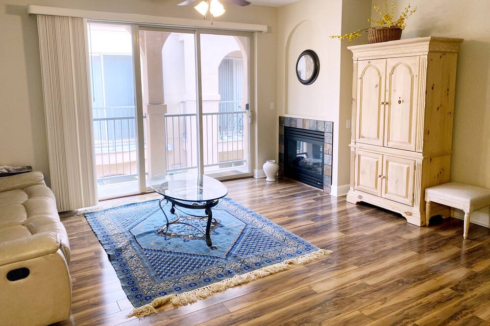 Photo of Bedroom in Frasier Meadows