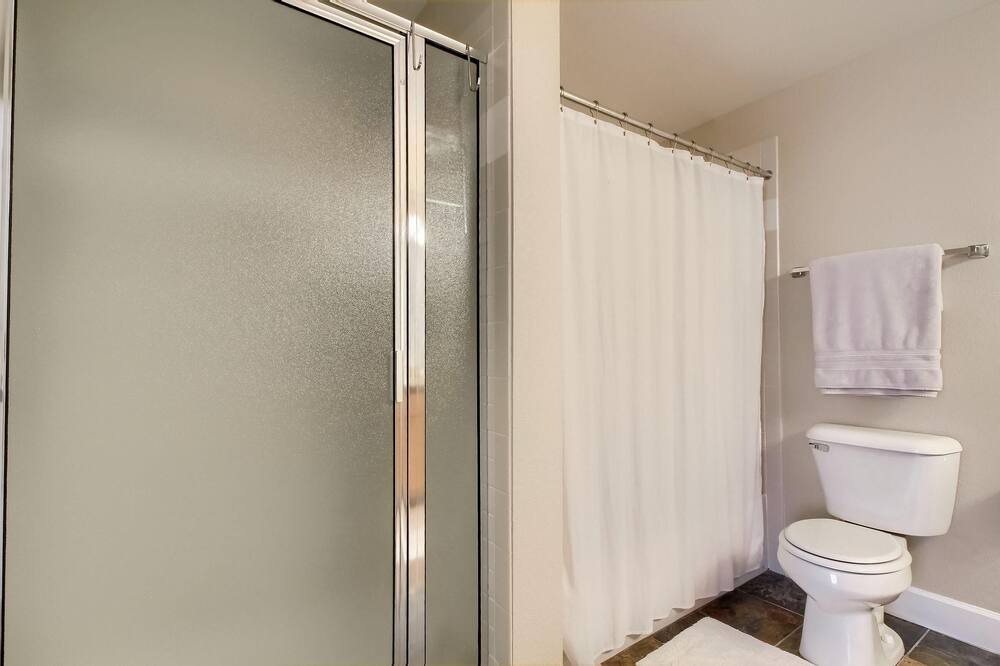 Photo of Bathroom in Frasier Meadows