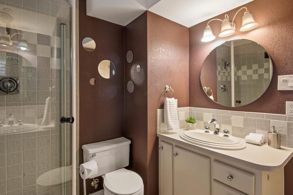 Photo of Bathroom in Coyote Gulch