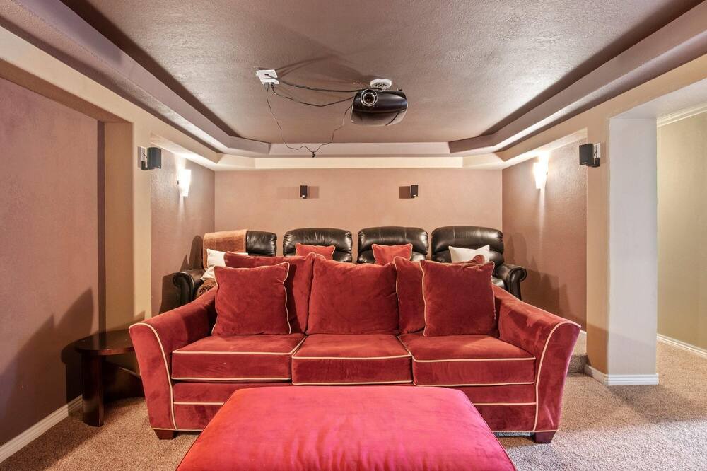 Photo of Livingroom in Coyote Gulch
