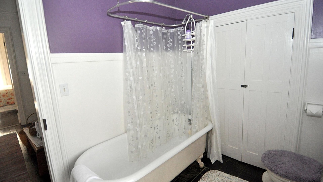 Photo of Bathroom in Berkeley Springs