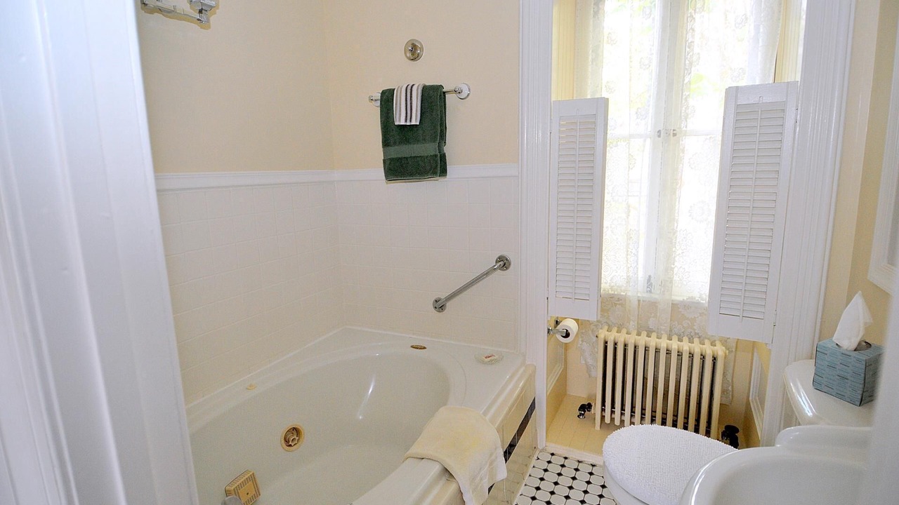 Photo of Bathroom in Berkeley Springs
