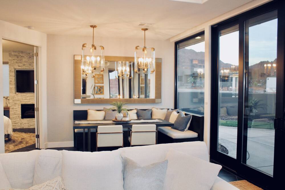 Photo of Livingroom in Ivins
