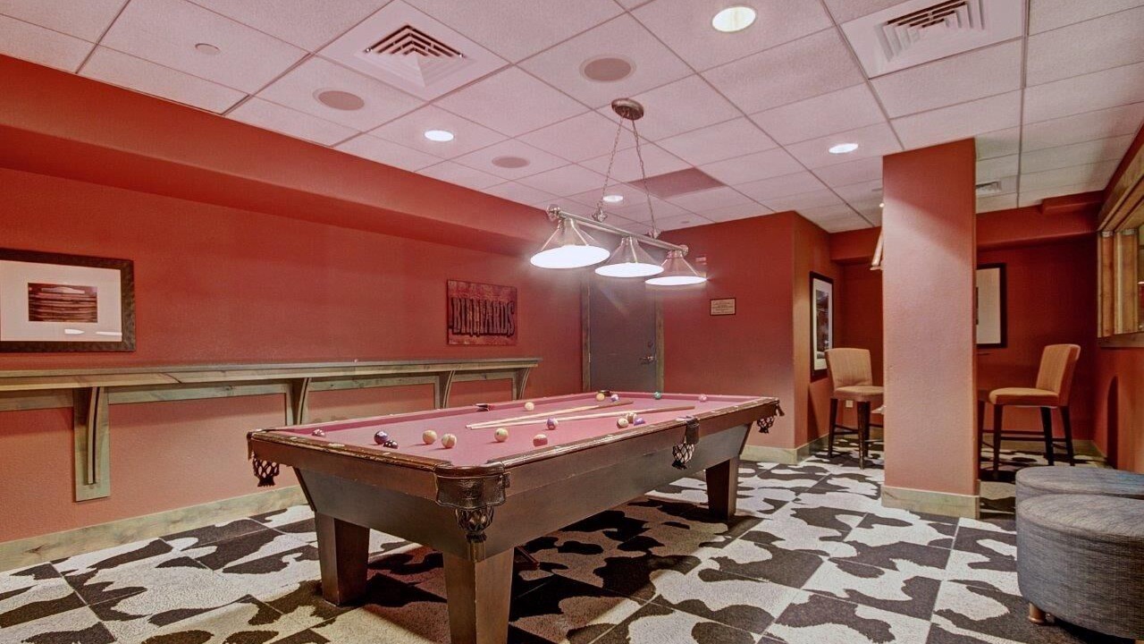 Photo of Bedroom in Peak 8