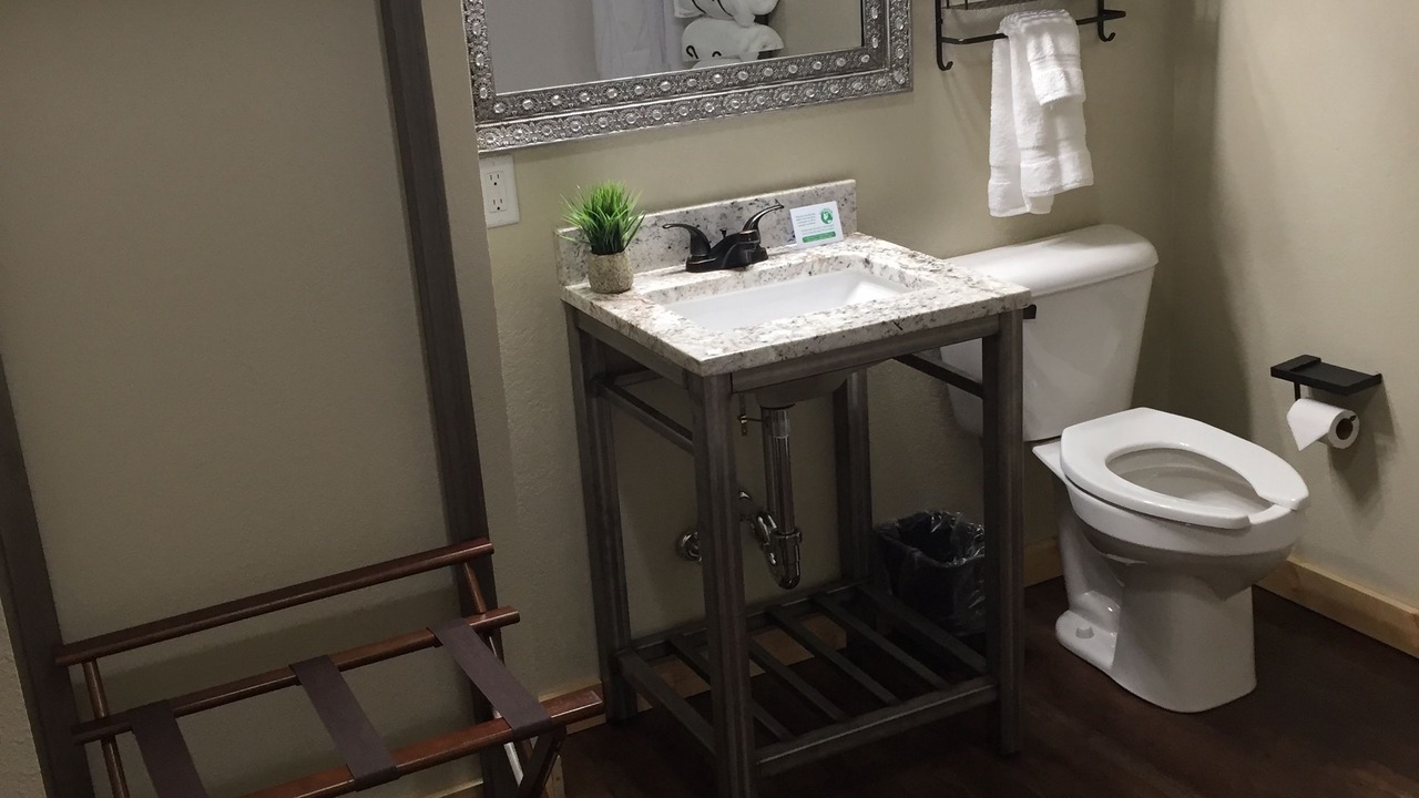 Photo of Bathroom in Munising