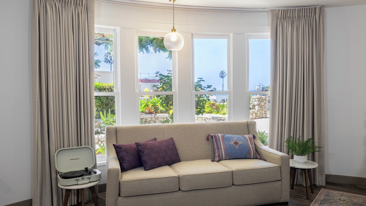 Photo of Bedroom in Cardiff-by-the-Sea