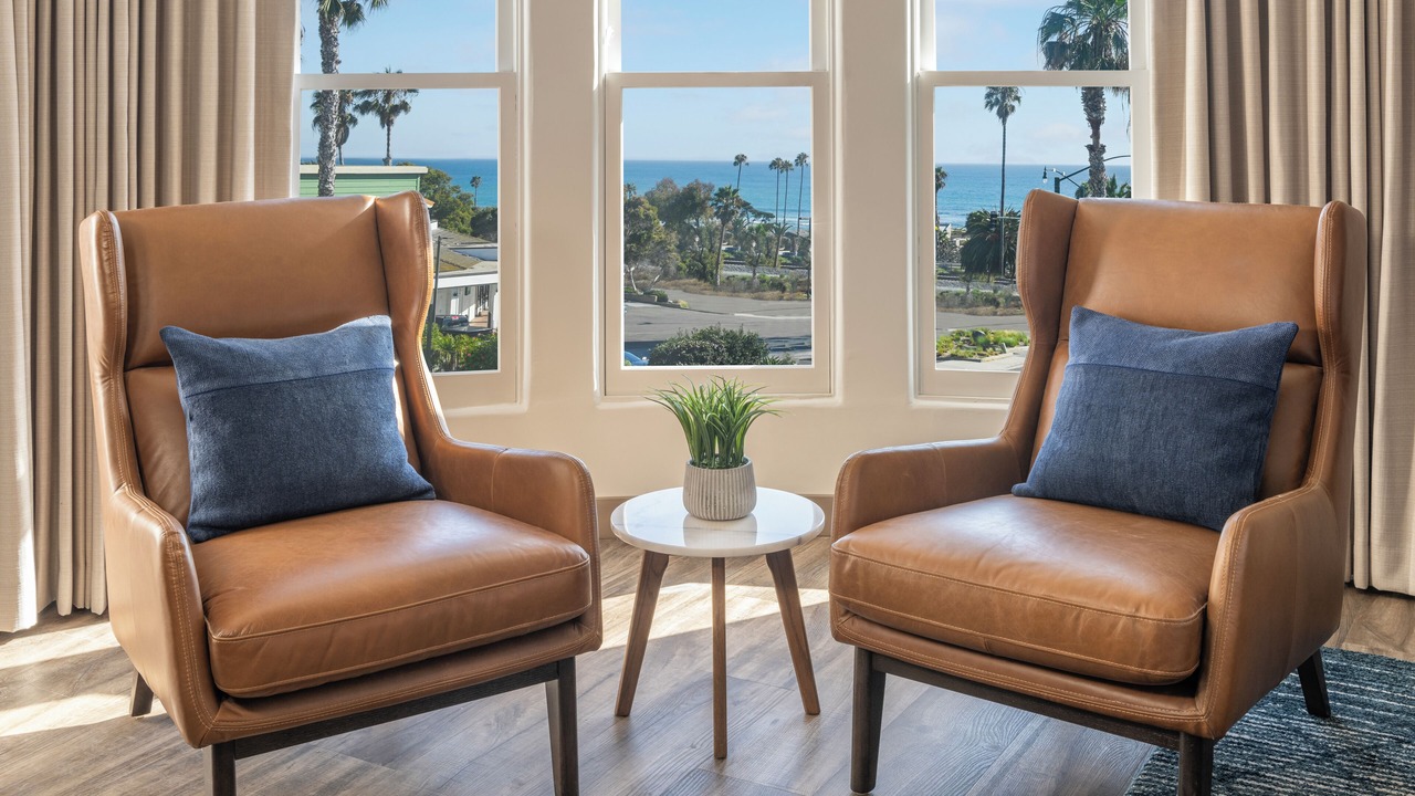 Photo of Livingroom in Cardiff-by-the-Sea
