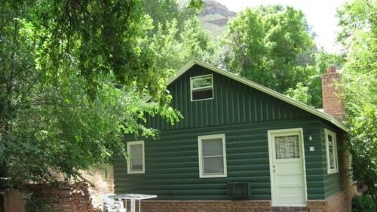 Photo of Outdoor in Lyons