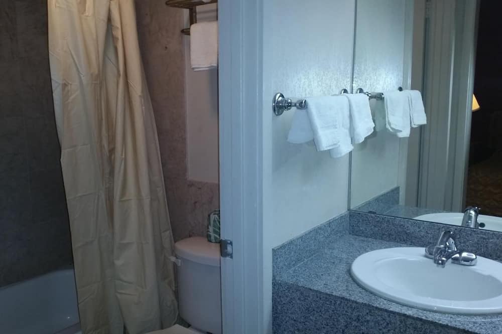 Photo of Bathroom in Waxahachie