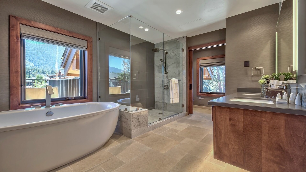 Photo of Bathroom in Lakeside Park
