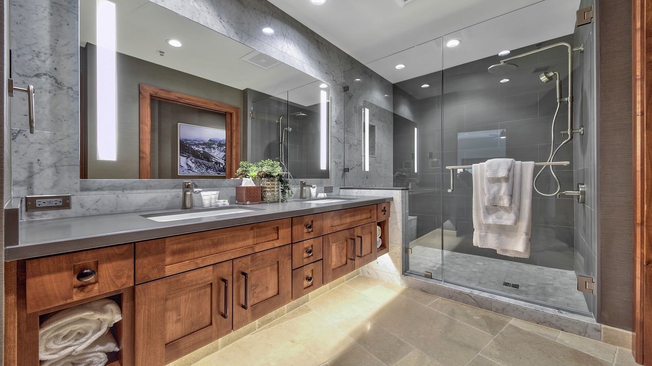 Photo of Bathroom in Lakeside Park