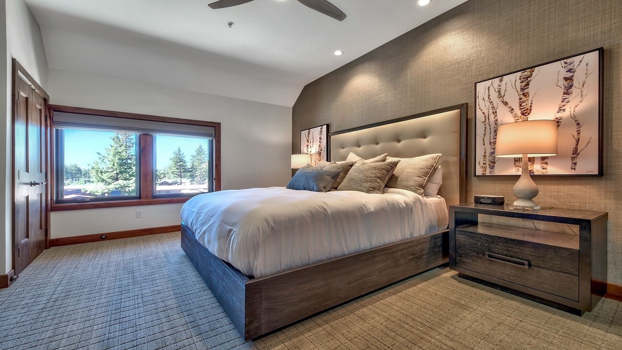 Photo of Bedroom in Lakeside Park