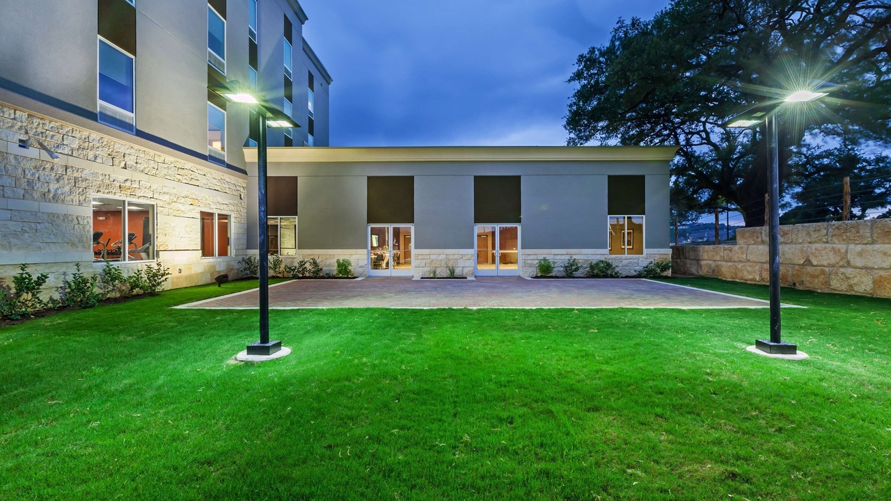 Photo of Patio Balcony in Spring Branch