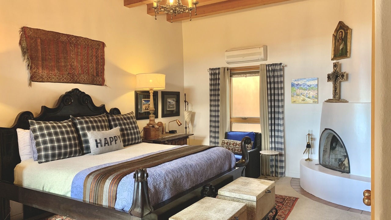 Photo of Bedroom in Nambe Pueblo