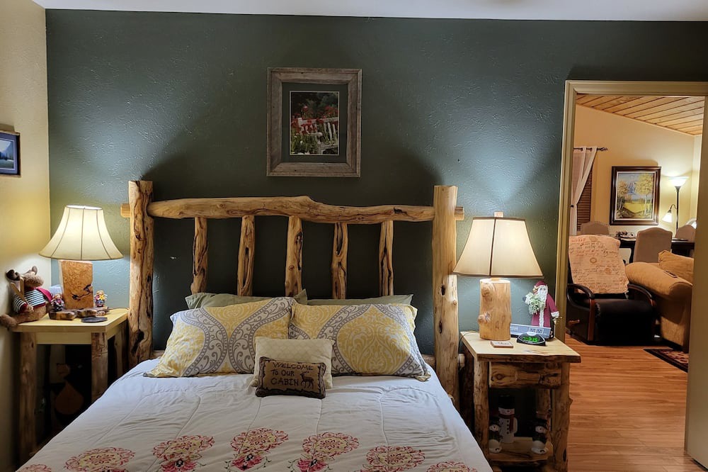 Photo of Bedroom in Warm Springs