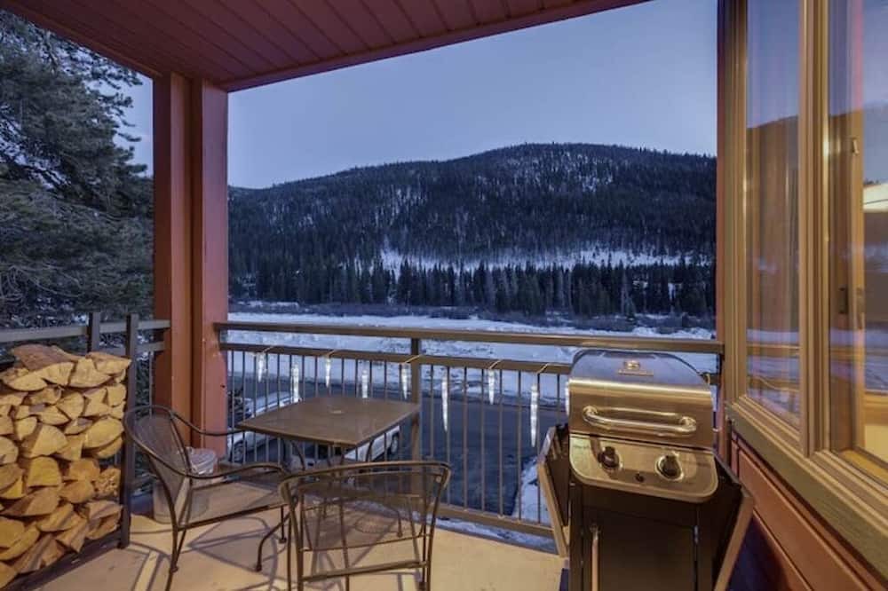 Photo of Patio Balcony in Lakeside Village