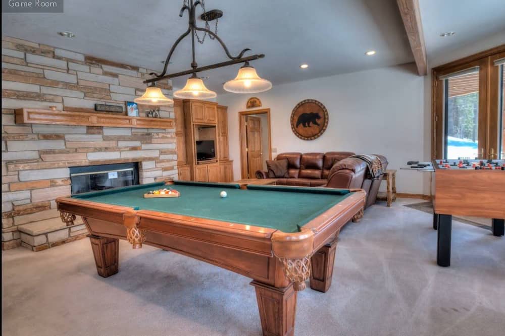 Photo of Bedroom in Forest Hills