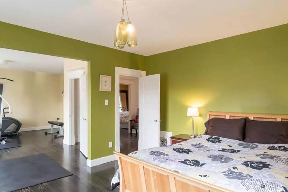 Photo of Bedroom in Mapleton Hill