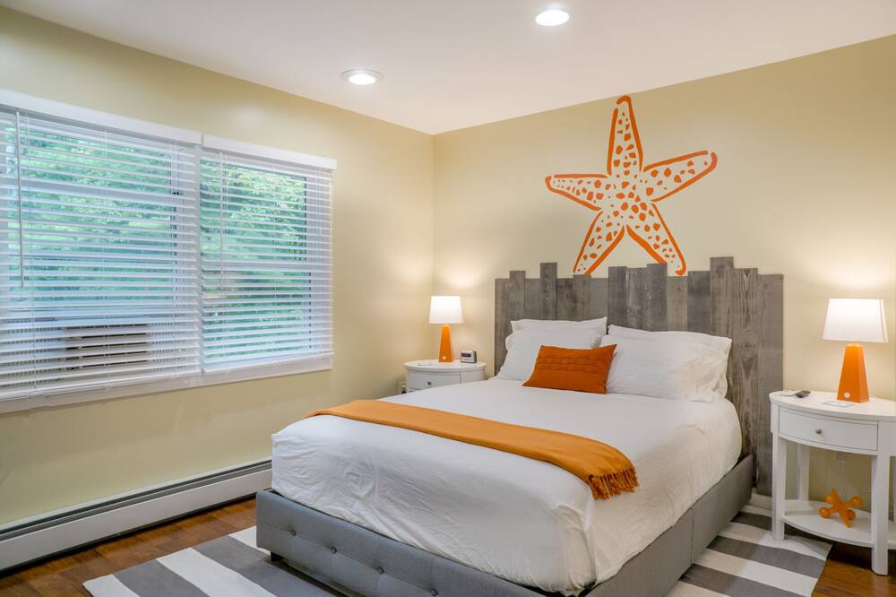Photo of Bedroom in North Lake George