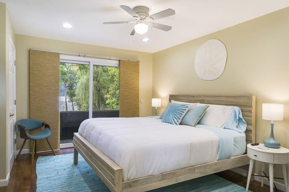 Photo of Bedroom in North Lake George