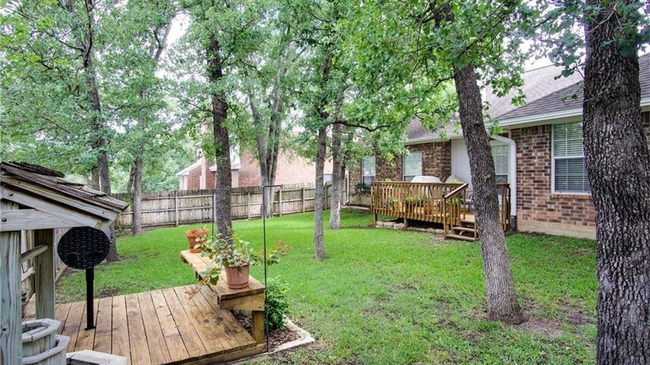 Photo of Outdoor in Shirewood
