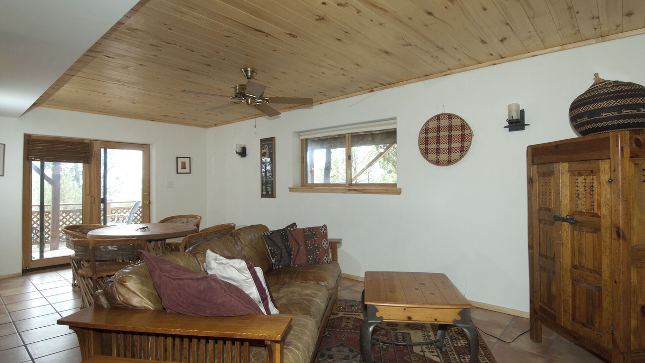 Photo of Livingroom in Pecos