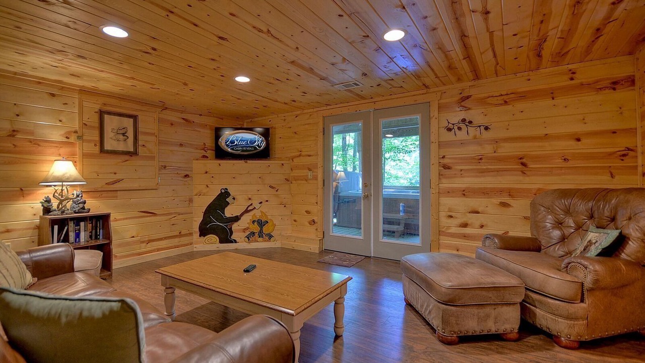 Photo of Livingroom in Walnut Mountain