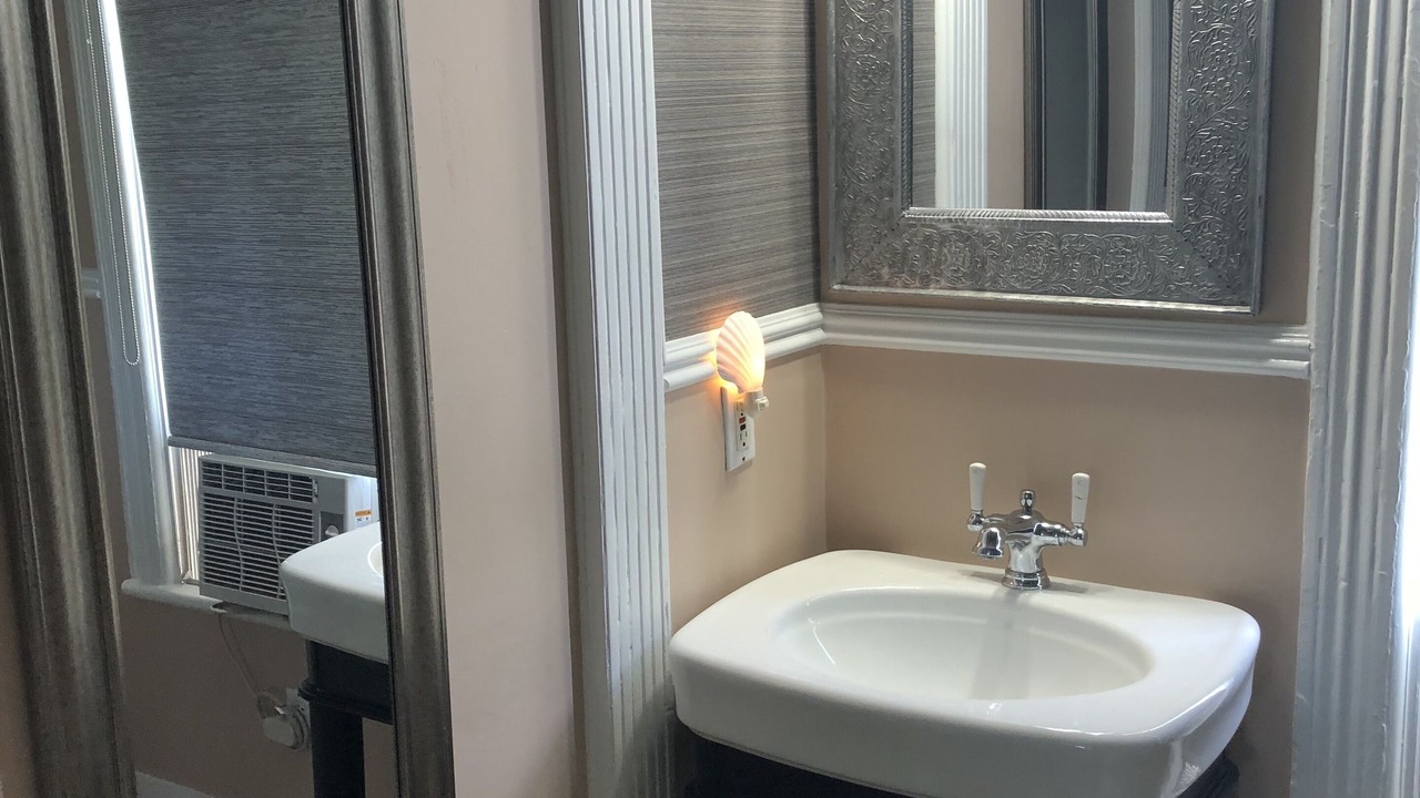 Photo of Bathroom in Old Town