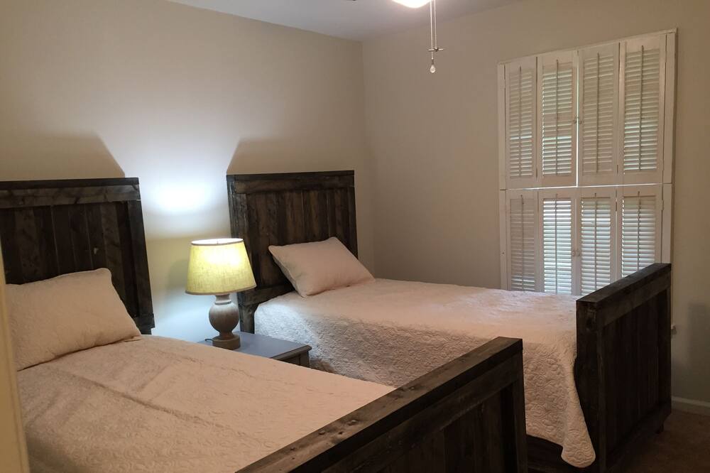 Photo of Bedroom in Murfreesboro
