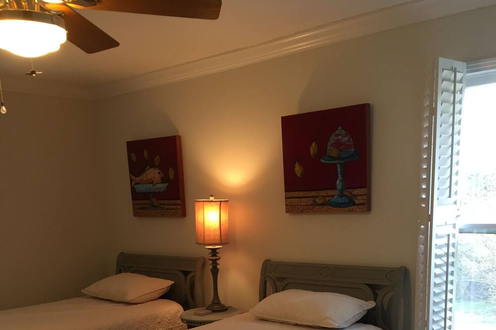 Photo of Bedroom in Murfreesboro