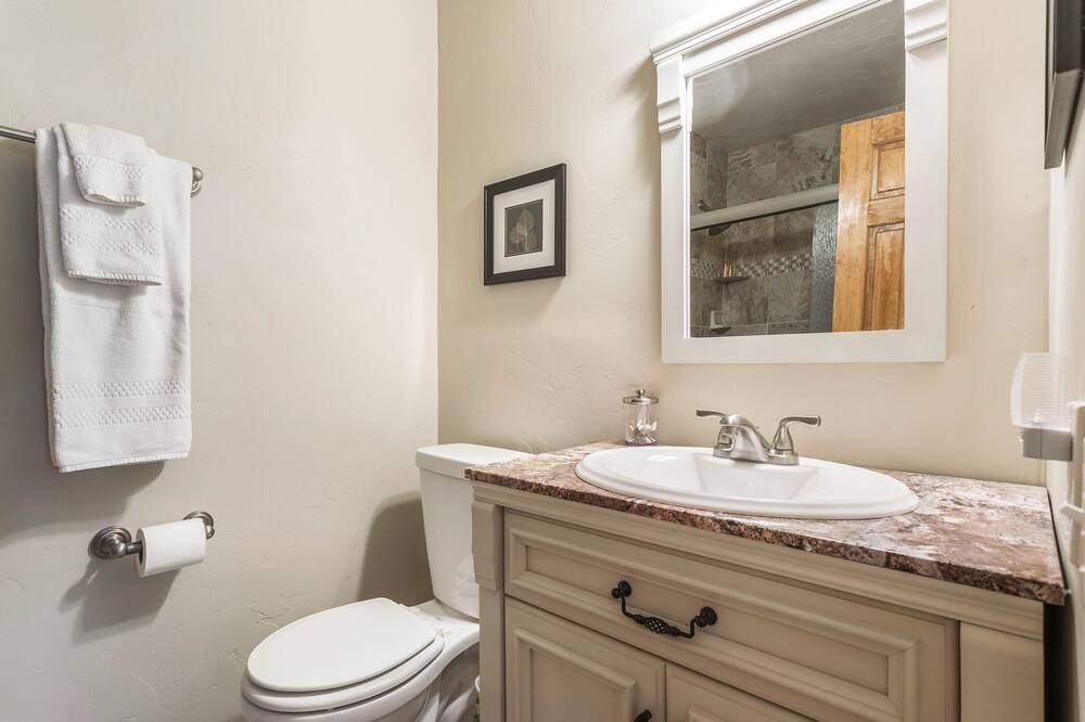 Photo of Bedroom in Avon