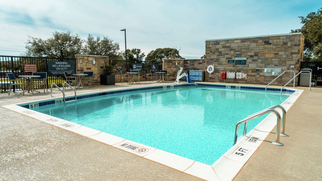 Photo of Outdoor in McNeil