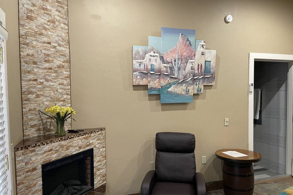 Photo of Livingroom in Mesilla